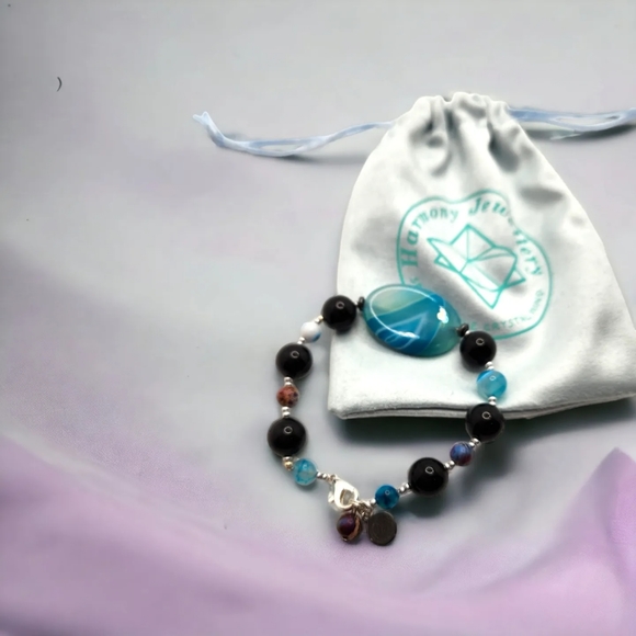 Blue Lace Agate, Black Agate harmony charm bracelet - Picture 3 of 4